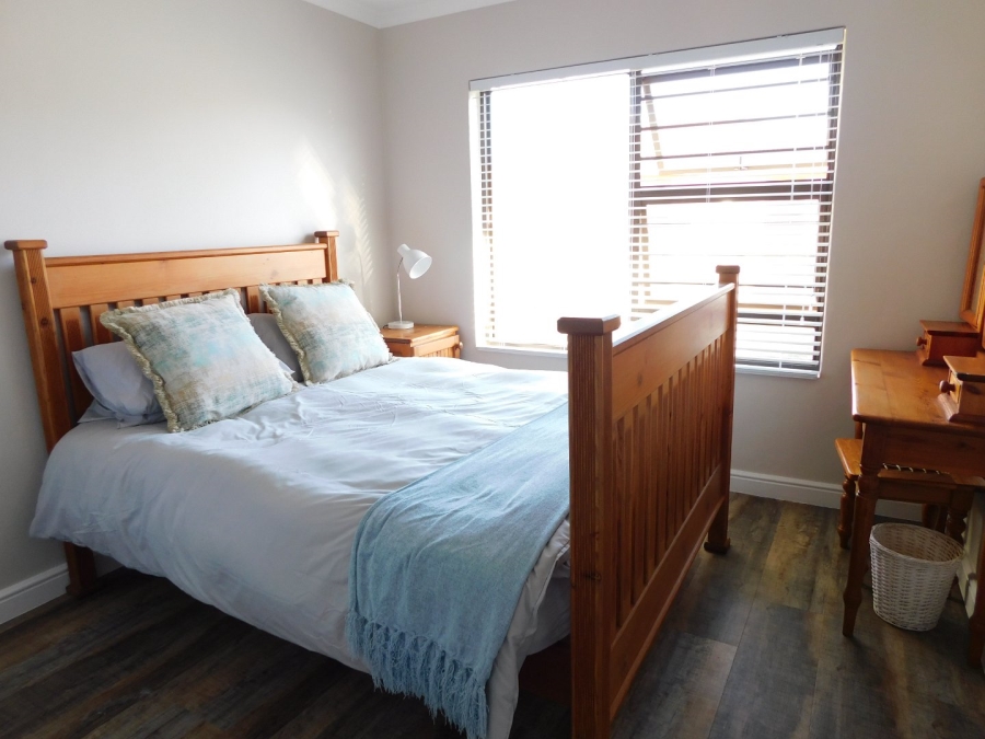 2 Bedroom Property for Sale in Whispering Pines Western Cape